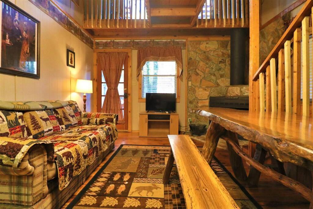 Amazing Cabin Fireplace And Stream #11 Helen Ngoại thất bức ảnh